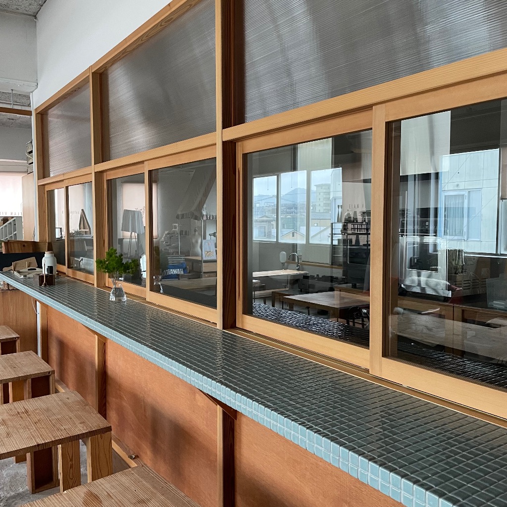 サンカクキッチン